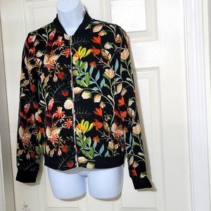 Beautiful zip up flower Sweater / Blazer top # 107
